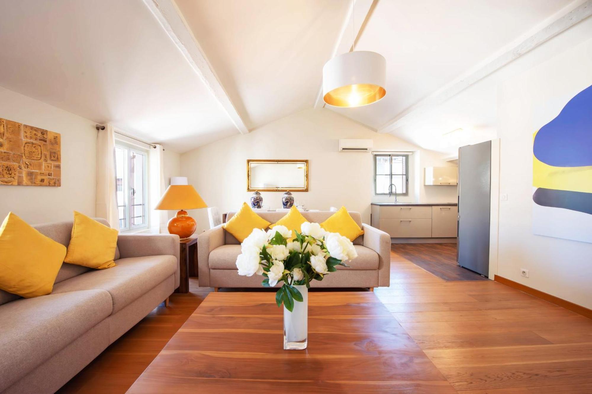 Exquisite 2-br 3 Minutes From La Croisette Cannes